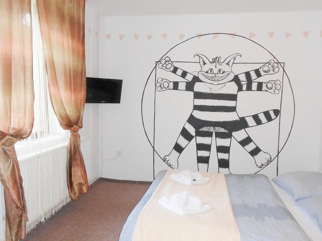 White Rabbit Hall Hotell Poděbrady Rum bild