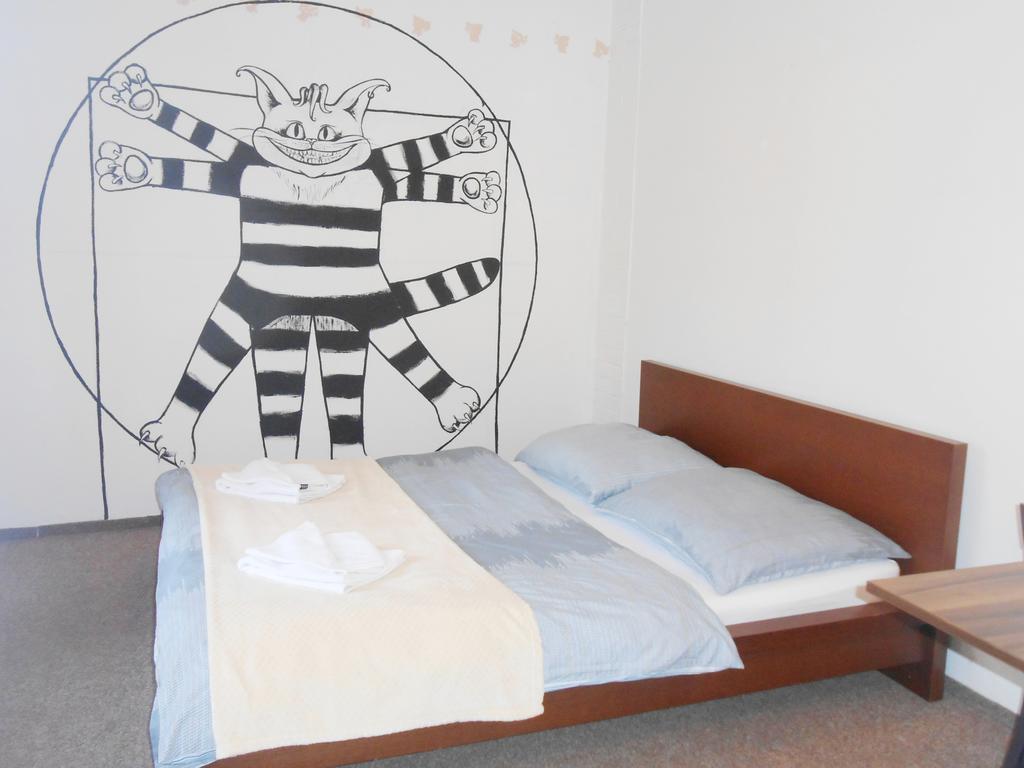 White Rabbit Hall Hotell Poděbrady Rum bild